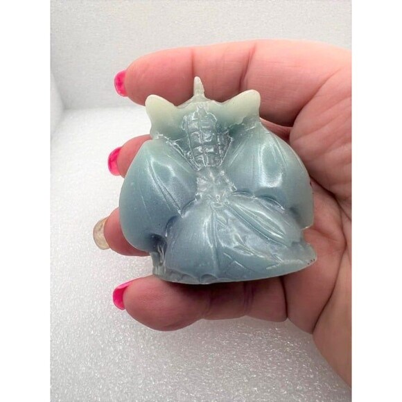 Adorable Luminous Toothless Dragon Carving - Your Choice - Picture 3 of 8